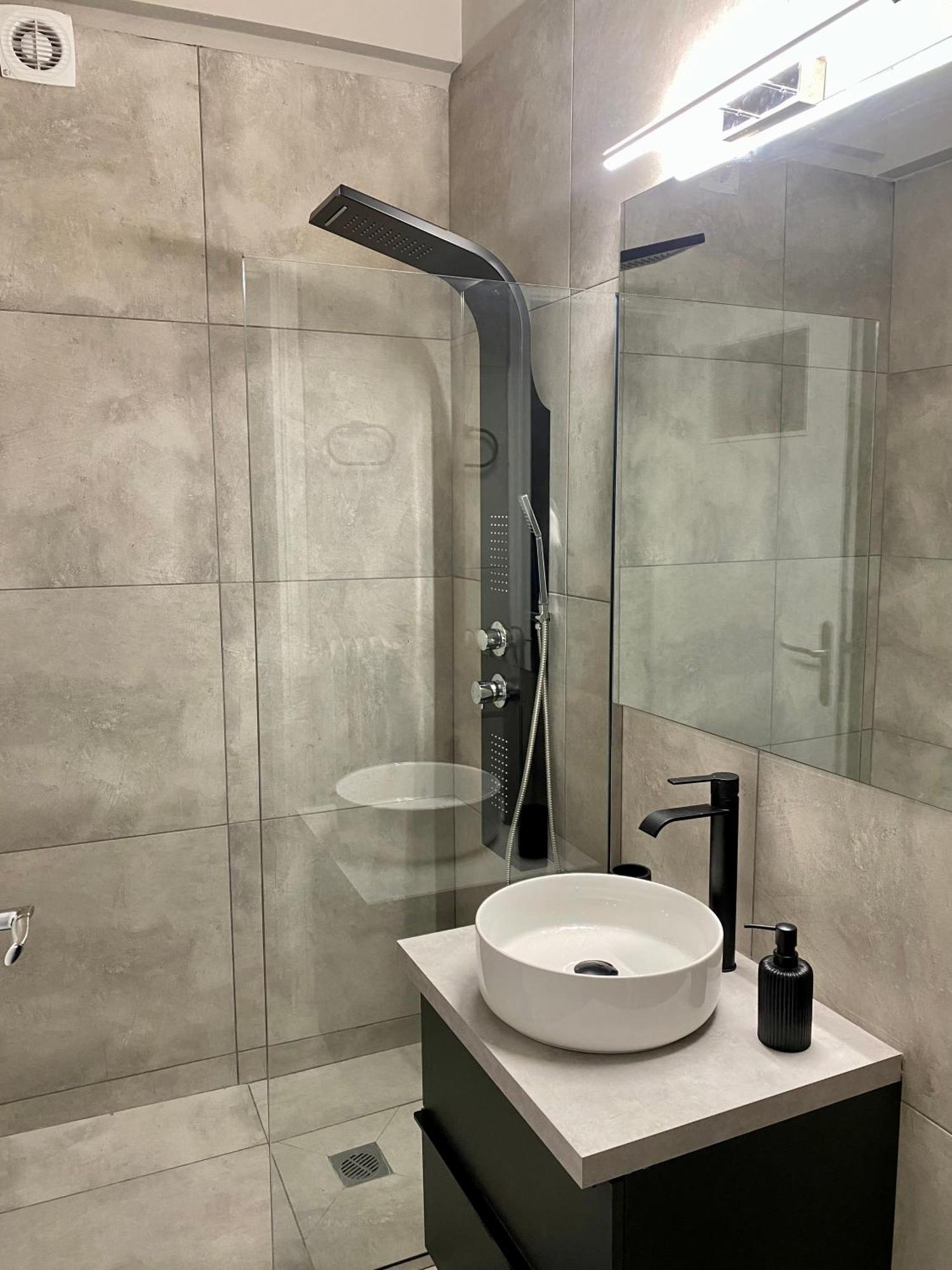 Cozy Apartment In Kolonaki Athens - Sleeps 5 Exterior foto